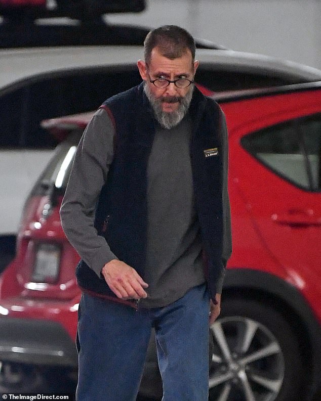 Iconic 'Brat Pack' star whose 'criminal' character became symbolic of the 80s looks unrecognizable during a rare public outing