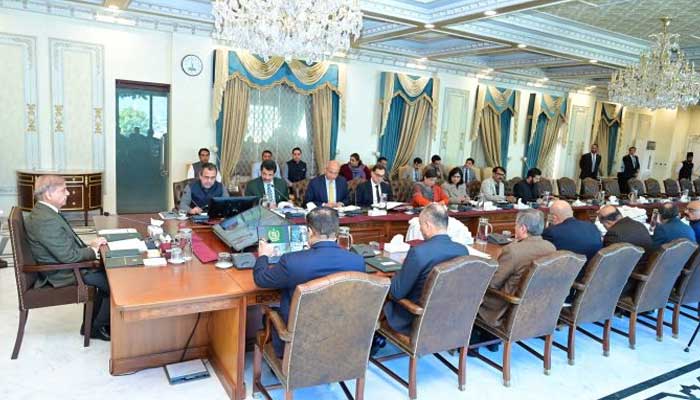 PM orders reduction in power tariff, stresses prioritising low-cost power projects