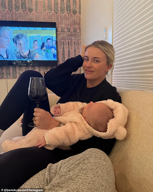 Furious fans slam mommy influencer for 'outrageous' picture: 'Why would you post this?'